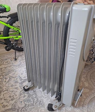 table fan: Масляный обогреватель Кол-во секций: 8, Встроенный вентилятор — 2