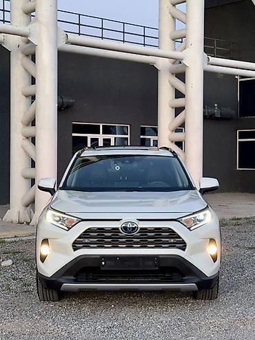 Toyota: Toyota RAV4: 2019 г., 2.5 л, Автомат, Гибрид, Кроссовер — 2