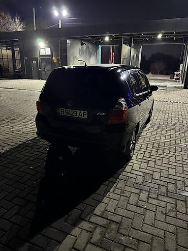 Honda: Honda Fit: 2006 г., 1.3 л, Вариатор, Бензин, Хэтчбэк — 6