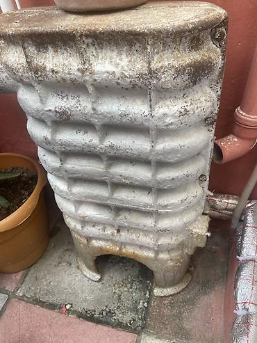 Döküm radiator – dekorativ antik üslublu - Material: ağır döküm (çox
