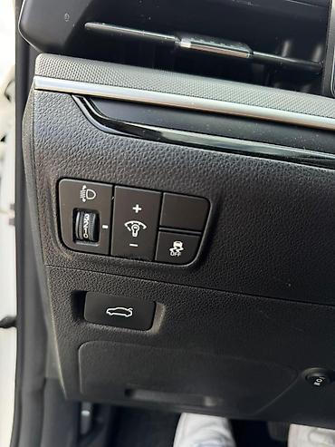 kia monin: Kia K5: 2022 г., Бензин, Седан — 7