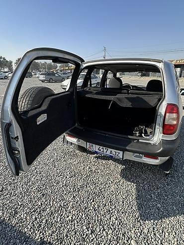 Транспорт: Chevrolet Niva: 2008 г., 1.7 л, Механика, Бензин, Внедорожник — 7