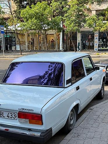 vaz 2106 abirsofka: VAZ 2107 sedan - Kuzov: 4 qapılı sedan, ağ rəng, xrom detallı ön-arka — 1