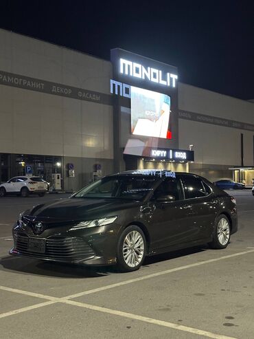 малометражки машины купить: Toyota Camry: 2018 г., 2.5 л, Автомат, Гибрид, Седан