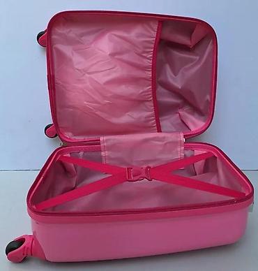 Rančevi, torbe i koferi: Dečji kofer na točkiće – ružičasti, sa motivima popularnih lutkica i — 4