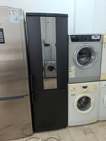 Soyuducular: İşlənmiş 2 qapılı Atlant Soyuducu Satılır, rəng - Qara, Dispenserli