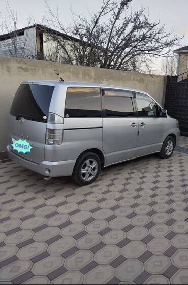 машину тайота: Toyota Voxy: 2003 г., 2 л, Автомат, Бензин, Минивэн