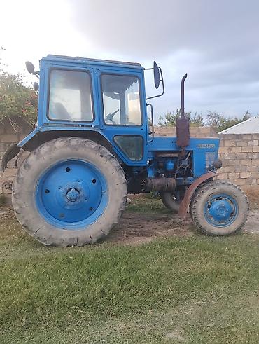 uaz dizel motor: Belarus MTZ traktoru - Korpus və kabin: Tam ölçülü metal kabin, geniş — 2