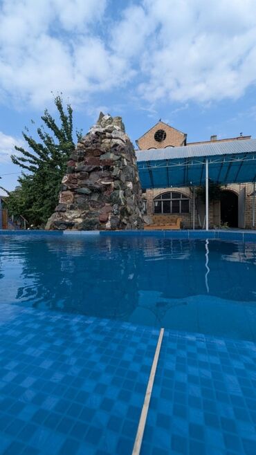 Продажа комнат: 400 м², С мебелью — 2