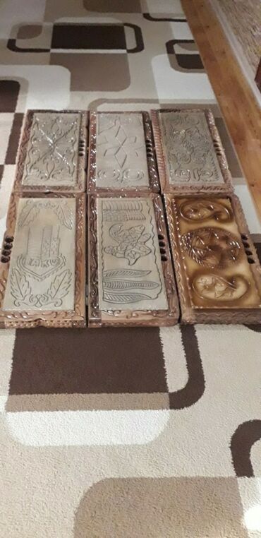 Nərdlər: Məhsul: Taxta oyma nərd/jadval dəsti (qatlanan) Təsvir: - Təbii — 13