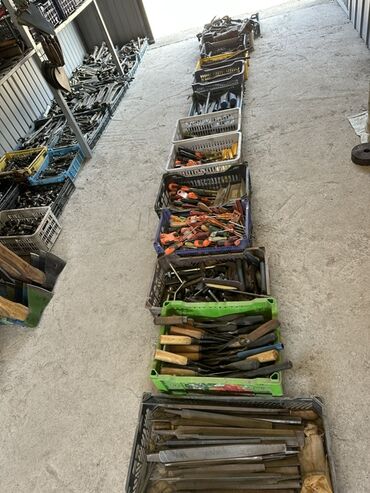 Наборы инструментов: Асслому алейкум ссср товар сатылат адрес хбк кудайберди базар байланыш — 12