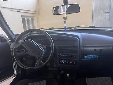 ka 701 satisi: Marka:2115
rəng:ağ
mühərrik:1.6 benzin
ötürücü :ön
km:117000 — 5