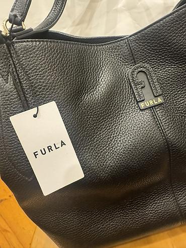 Шопперы: Сумка Furla, черная, из натуральной зернистой кожи. Сумка абсолютно — 2