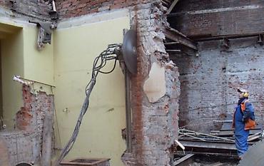 Демонтажные работы: Снос стен, Разбор полов, Снятие потолков | Гипсокартонная стена, Снос перегородки, Снятие старой штукатурки | Зачистка от старых обоев, Сбивка старой штукатурки, Снятие извести | Демонтаж ламината, Демонтаж паркета, Демонтаж линолеума | Крыша из шифера, Металлочерепичная кровля, Мягкая кровля Больше 6 лет опыта — 5