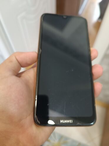 Huawei: Huawei Y6, 32 GB, Barmaq izi