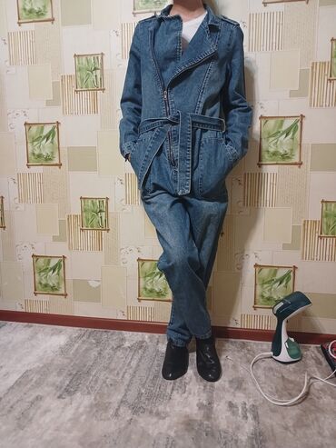 Женские лыжные комбинезоны: Джинсовый комбинезон + синий джемпер 1) Джинсовый комбинезон: - at lalafo.kg — 2 Женские лыжные комбинезоны: Джинсовый комбинезон + синий джемпер 1) Джинсовый комбинезон: - — 2