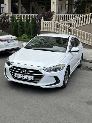 купить машину в рассрочку от собственника: Hyundai Avante: 2018 г., 1.6 л, Автоматические, Бензин, Седан