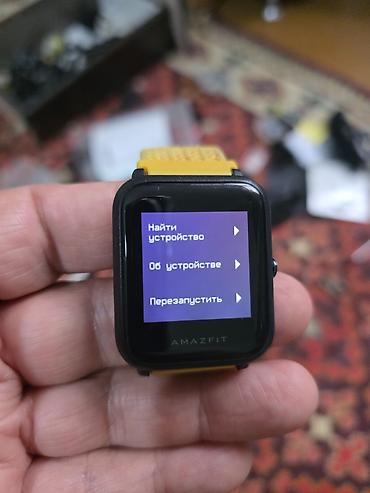 Amazfit: Amazfit Bip (модель A1608) — умные часы с квадратным дисплеем и жёлтым — 6
