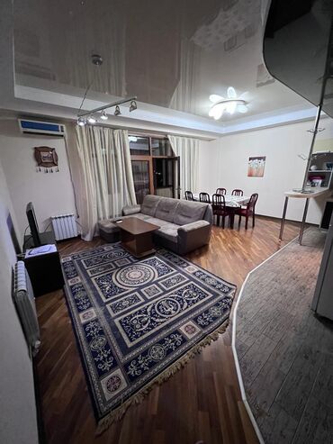 акунбаева квартира: 2 комнаты, Собственник, Без подселения, С мебелью полностью