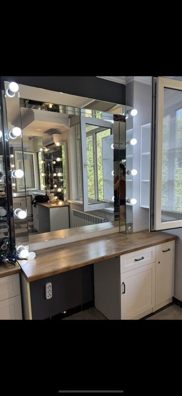 микрорайоне: 💇‍♀️ Рабочее место сдается для парикмахера Уютный салон, хорошие