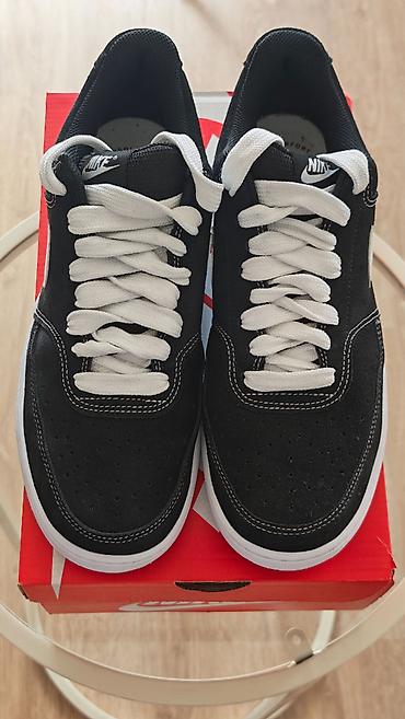 Мужские кроссовки, 44, Nike, Новый, цвет - Черный, Самовывоз at lalafo.kg Мужские кроссовки, 44, Nike, Новый, цвет - Черный, Самовывоз