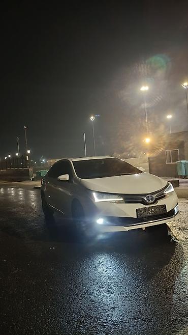 Toyota: Toyota Corolla: 2019 г., 1.8 л, Вариатор, Гибрид, Седан — 3