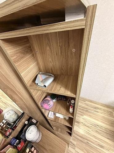 Ev üçün mebel: Güzgülü makiyaj və geyim dolabı kombini Çox səliqəli işlənib, gəlib — 7