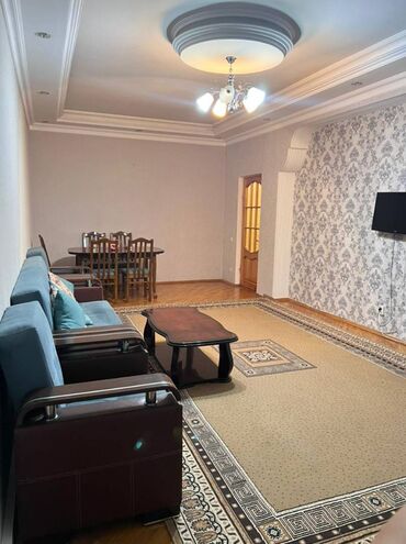 Uzunmüddətli kirayə mənzillər: Nizami rayonu,Xalqlar mtrosu,Serhedçinin yanında,3 otaqlı,təmirli — 6