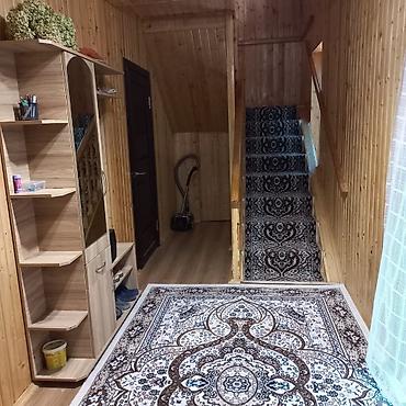 сливы коттедж: Уютный загородный дом с полностью оборудованной кухней-гостиной и — 2