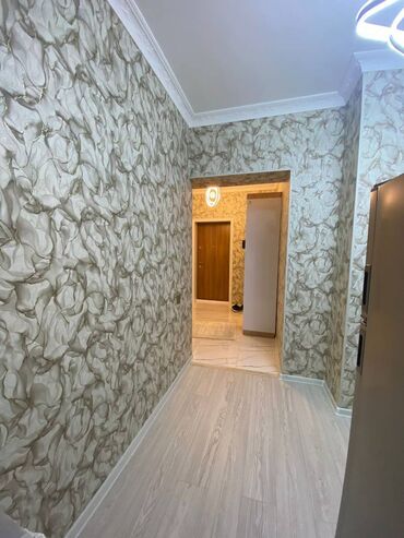 Uzunmüddətli kirayə mənzillər: Mənzil kirayı verilir. 2 otaq 17.3 mərtəbə. Teze temirden cixmish — 5