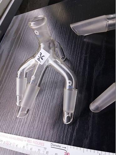 Medicinska oprema: Laboratorijsko staklo II 
 Adapteri konektori — 4