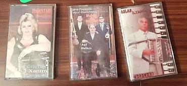 Kolleksionerlər üçün audio kasetlər satılır. Biri 5 manat. Yalnız