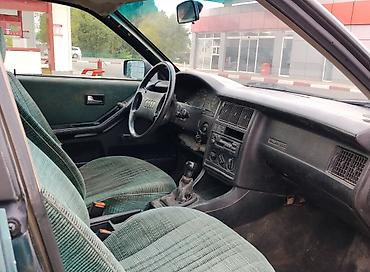 Audi: Audi 80: 1991 г., 1.8 л, Механика, Седан — 9