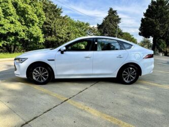 BYD: BYD : 1.5 l | 2024 il 13 km Sedan — 4