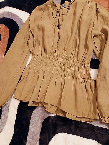 Quzu Collection qadın bluzası - Rəng: açıq qəhvəyi/boz-khaki ton -