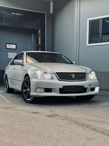 Toyota: Toyota Crown: 2004 г., 3 л, Бензин