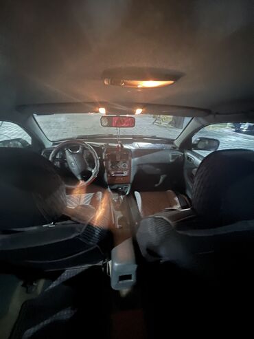 runx alex: Toyota Avensis: 1998 г., 1.8 л, Механика, Бензин, Хетчбек