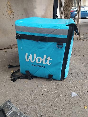 Wolt Partner kuryer çantası Böyük həcmli, beldə daşınan kuryer