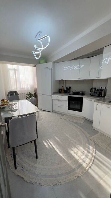 Продажа квартир: 3 комнаты, 84 м², Элитка, 4 этаж, Евроремонт