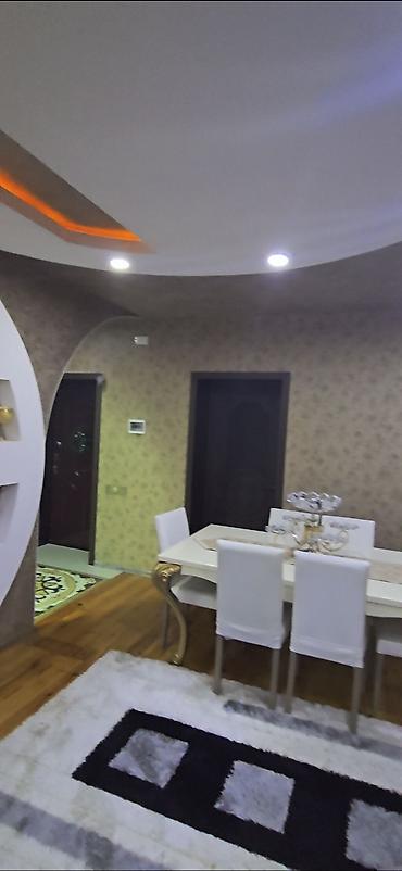 Mətbəx mebeli: Mətbəx mebeli dəsti - Dizayn: Parlaq qara alt modullar və narıncı üst — 9