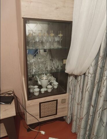 Bitkilər: İşlənmiş, Açılan, 1 qapı Düz dolab, Servant, Azərbaycan