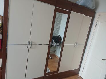 dolab 2 ci el: İşlənmiş, Açılan, 5 qapı Düz dolab, Dolab-asılqan