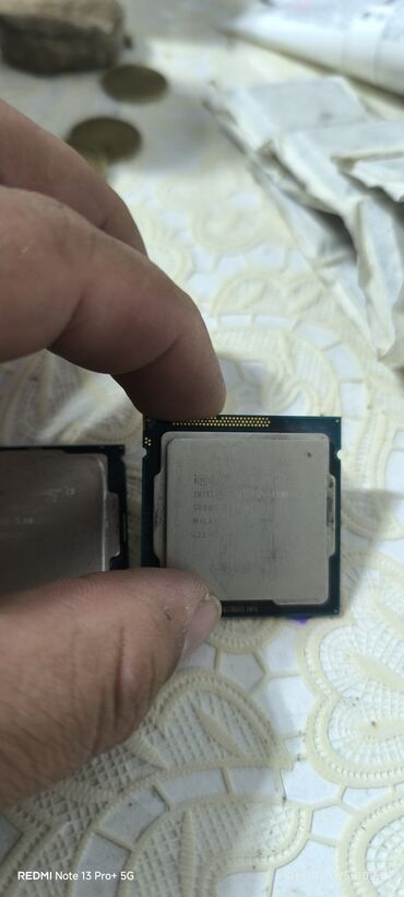j2 kore: Процессор Intel Core i3 i3-8100, 3-4 ГГц