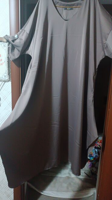 Вечерние платья: Девочки продаю новые 3 супер красивых, богатыхвечерние атласные at lalafo.kg — 12 Вечерние платья: Девочки продаю новые 3 супер красивых, богатыхвечерние атласные — 12