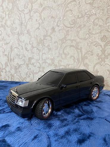 Игрушки: Mercedes-Benz W124 на радиоуправление Дальность управления — 3