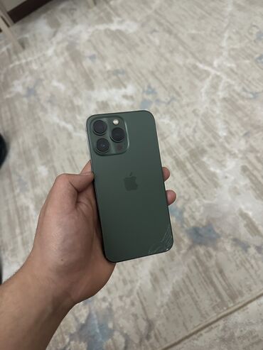 Apple iPhone: IPhone 13 Pro, Б/у, 256 ГБ, Alpine Green, Защитное стекло, Чехол, Коробка, 88 %