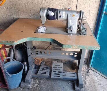 стол для швейной машины бу: Швейная машина
