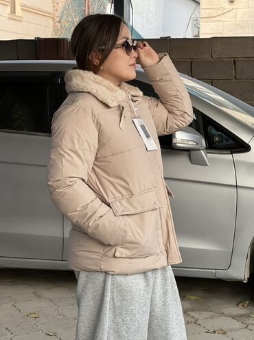 Пуховики и зимние куртки: Женские верхние вещи — подборка для холодного сезона 1) Двубортное — 8