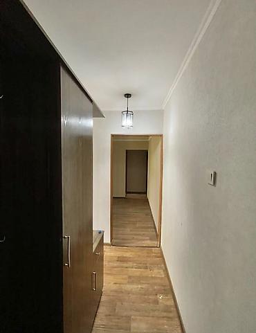 квартира 104 серии: 3 комнаты, 58 м², 6 мкр 104 серия, 2 этаж, Косметический ремонт — 10