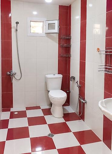 8 noyabr prospekti evler: Xırdalanda texnikomun yanında 3 otaq. tam əşyalı. avara insanlar — 8